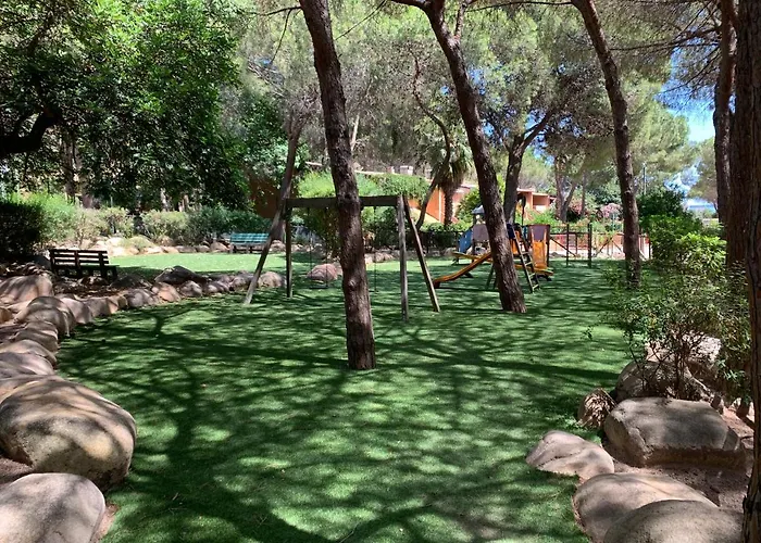 Casa Bouganville Pinus Village *